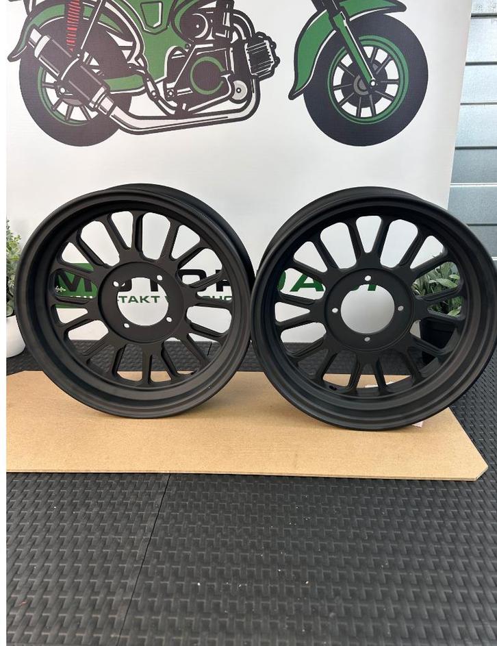 Mat zwarte tubeless aluminium velgen Dax - Monkey, Vélos & Vélomoteurs, Pièces de cyclomoteur | Général, Neuf, Autres types, Enlèvement ou Envoi