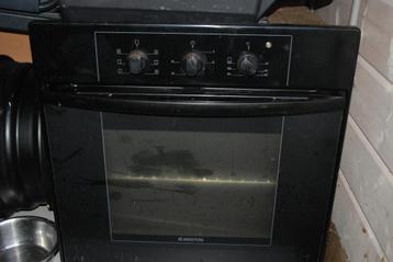inbouw oven Ariston, Elektronische apparatuur, Gebruikt, Oven, Inbouw, 45 tot 60 cm