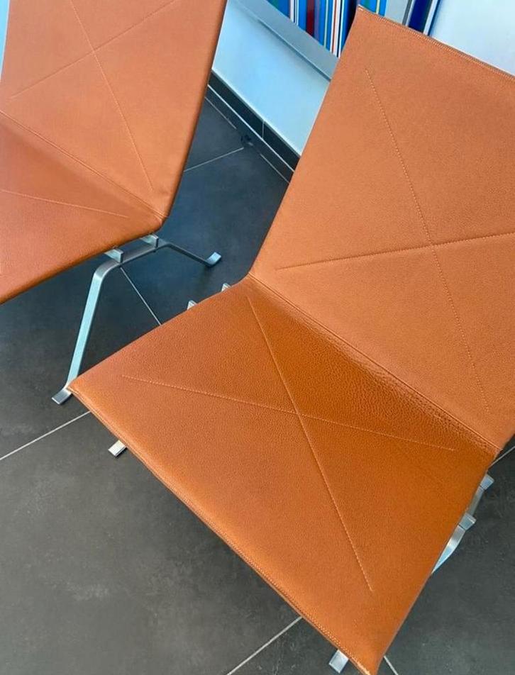 2 PK22-stoelen Poul Kjaerholm, KOLD Christensen (EKC), Huis en Inrichting, Fauteuils, Leer, Ophalen of Verzenden