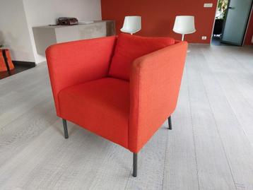 Ikea Ekero oranje fauteuil studio of kot beschikbaar voor biedingen