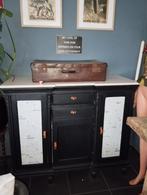 Mooie antieke dressoir met marmeren blad, Enlèvement