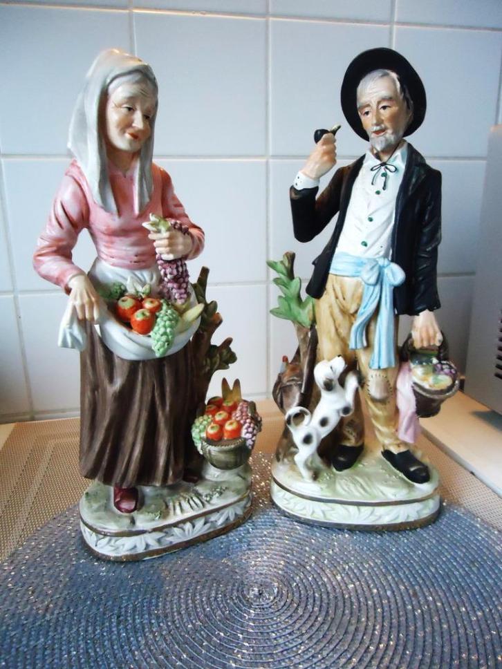 Capodimonte Porselein Bejaard Koppel H 35😍💑🤗🎁👌, Antiek en Kunst, Kunst | Beelden en Houtsnijwerken, Ophalen of Verzenden
