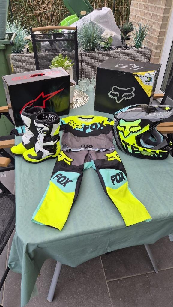 Complete Kinder MX Gear set– Zo goed als nieuw! 280€, Motoren, Kleding | Motorkleding, Motorcrosskleding, Kinderen, Tweedehands