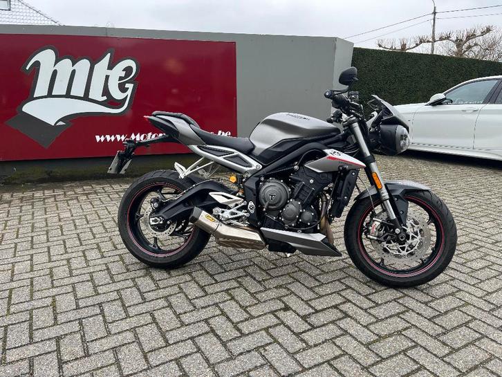 Triumph Street Triple RS 765 2018 8dkm  btw-moto, Motos, Motos | Triumph, Entreprise, Naked bike, plus de 35 kW, 3 cylindres, Permis Moto A