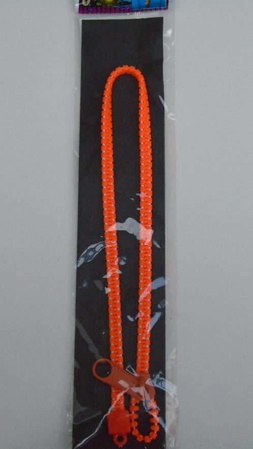 KETTING IN RITSVORM ORANJE NIEUW, Handtassen en Accessoires, Kettingen, Nieuw, Kunststof, Oranje, Verstelbaar, Ophalen of Verzenden