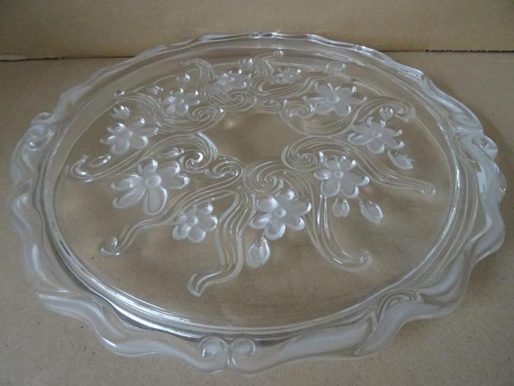 Plat à gâteau plat à tarte bol à gâteau assiette à fruits, Antiquités & Art, Curiosités & Brocante, Enlèvement ou Envoi