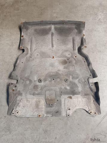 Bodemplaat onderplaat motorruimte BMW 1 / 2 / 3 / 4 serie F2 beschikbaar voor biedingen