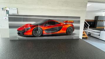 MCLaren P1 op acrylglas L:150 cm x B:50 cm disponible aux enchères