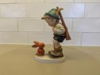 Hummel / Goebel beeld “jongen met haasje” – 19 cm, Antiek en Kunst, Ophalen of Verzenden