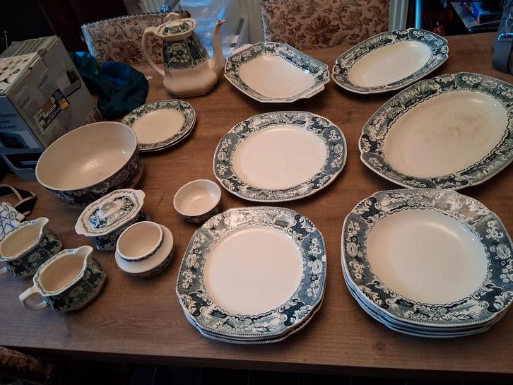 Lot antiek servies scm victoria, Antiek en Kunst, Antiek | Servies compleet, Ophalen