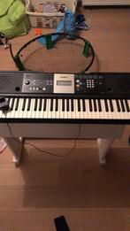 Elektrische piano, Muziek en Instrumenten, Keyboards, Ophalen, Zo goed als nieuw