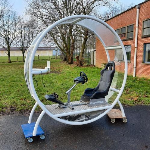 Enomre display - playstation Logitech playseat Racing wheel, Games en Spelcomputers, Spelcomputers | Sony PlayStation 3, Zo goed als nieuw