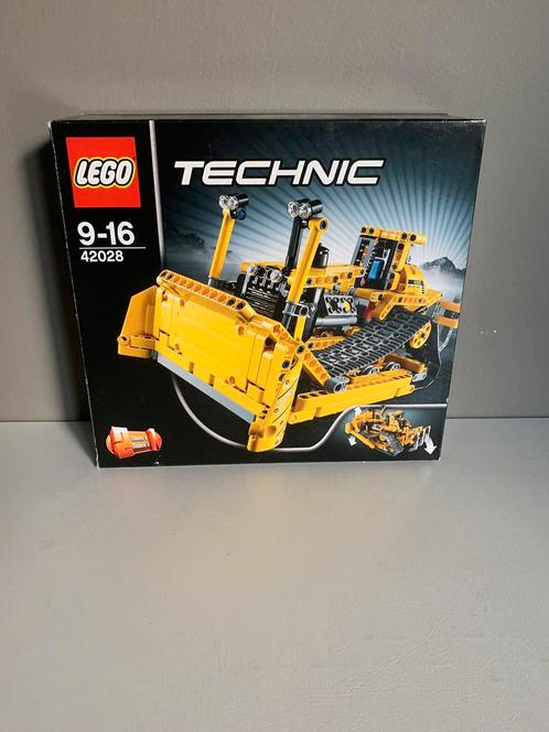 Lego Technic 42028 - 100% complete bulldozer, Kinderen en Baby's, Speelgoed | Duplo en Lego, Zo goed als nieuw, Lego, Complete set