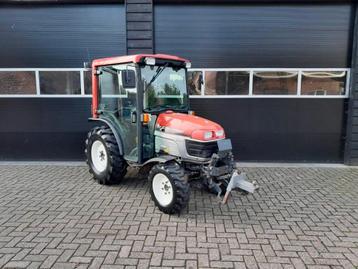 Yanmar EF 235 HST Hydrostaat 35PK compact tractor beschikbaar voor biedingen