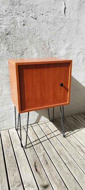 Vintage retro bijzettafel ladekast lowboard sideboard beschikbaar voor biedingen