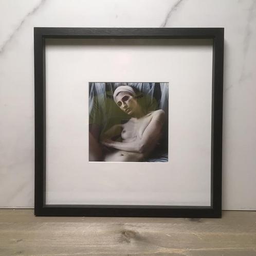 Belle photo de nu d'art dans un cadre - signée, Antiquités & Art, Art | Dessins & Photographie, Enlèvement