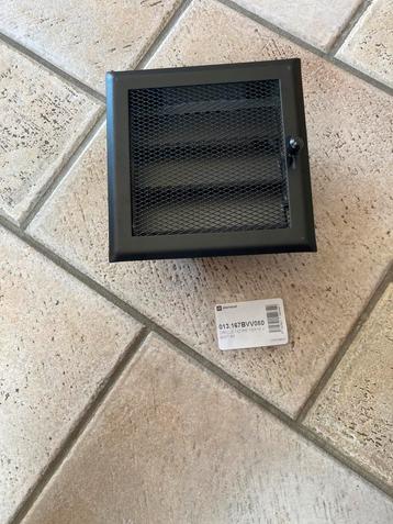 Grille d’amenée d’air obturable beschikbaar voor biedingen