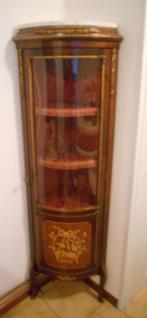 superbe vitrine de coin style louis XVI, Ophalen