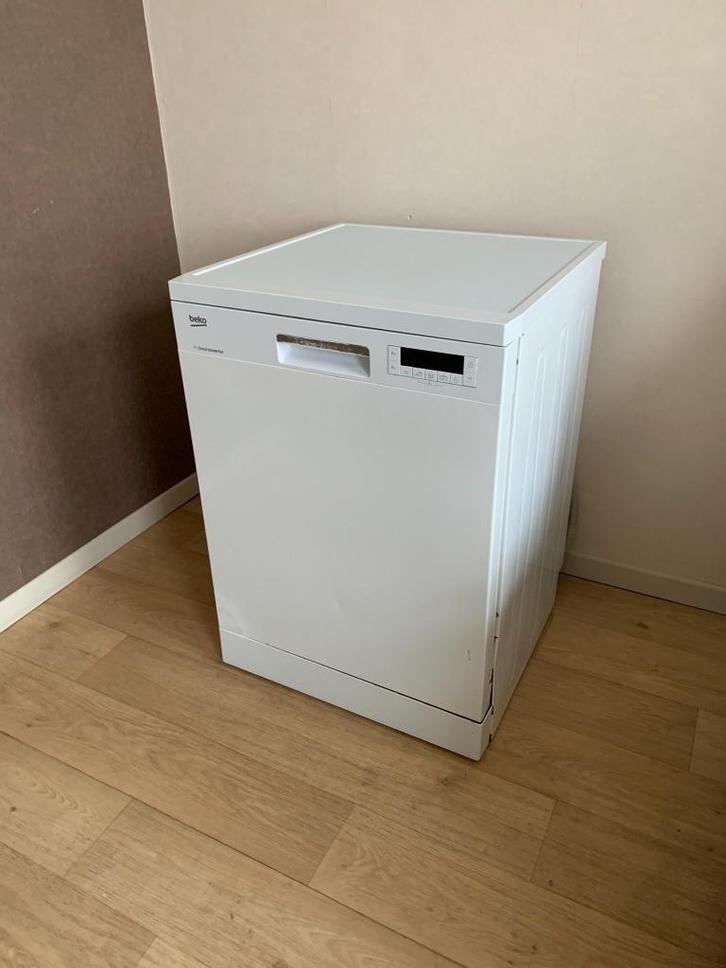 BEKO A++ vaatwasser, Elektronische apparatuur, Vaatwasmachines, Gebruikt, Tussenbouw, 85 tot 90 cm, 60 cm of meer, 10 tot 14 liter
