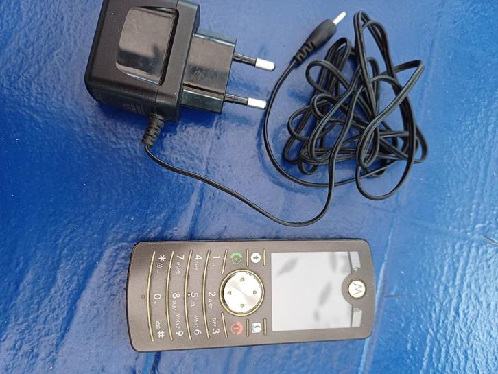 Motorola GSM met grote knoppen, Telecommunicatie, Mobiele telefoons | Motorola, Gebruikt, Zonder abonnement, Zonder simlock, Klassiek of Candybar