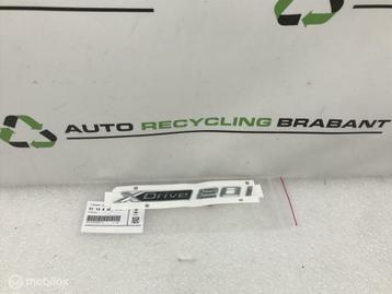 Embleem X DRIVE 20i BMW X1 F48 X2 F39 NIEUW 51148496014 beschikbaar voor biedingen