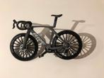 Vélo de course miniature, Hobby & Loisirs créatifs, Modélisme | Voitures & Véhicules, Autres marques, Enlèvement ou Envoi, Plus grand que 1:32