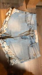 Jeans shortje, Ophalen of Verzenden, Zo goed als nieuw