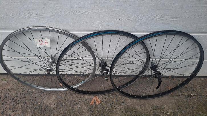 26" Fietswielen wielset voor stadsfiets of MTB + 1 voorwiel, Vélos & Vélomoteurs, Vélos Pièces, Utilisé, VTT, Enlèvement ou Envoi