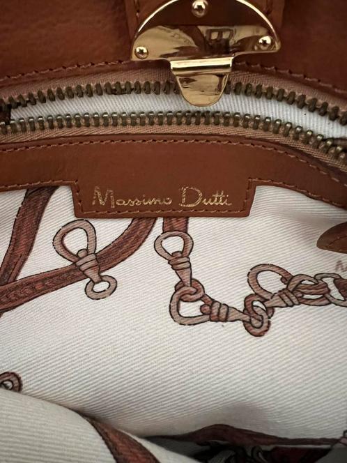 Handtas Massimo Dutti, Handtassen en Accessoires, Tassen | Damestassen, Zo goed als nieuw, Handtas, Bruin, Ophalen of Verzenden