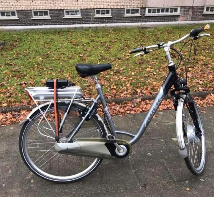 Elektrische fiets Trek 1800km, Fietsen en Brommers, Elektrische fietsen, Zo goed als nieuw, Overige merken, 51 tot 55 cm, 50 km per accu of meer