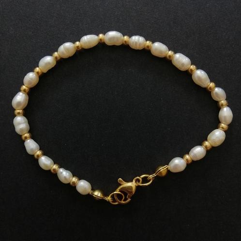 Bracelet avec perles d'eau douce et rocailles d'or, Bijoux, Sacs & Beauté, Bracelets, Neuf, Or, Blanc, Avec bracelets à breloques ou perles