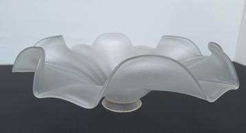 Melkglas plafondlampkapje Art Deco bloemvorm beschikbaar voor biedingen