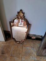 Beau miroir ancien, Enlèvement