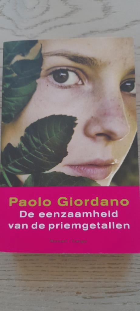 Paolo Giordano - De eenzaamheid van de priemgetallen, Boeken, Literatuur, Zo goed als nieuw, Ophalen