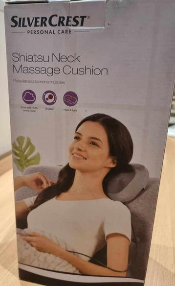 Shiatsu coussin de massage pour la nuque (heat and light) disponible aux enchères