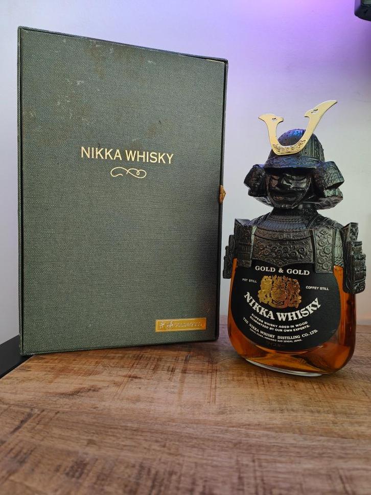 Nikka Gold & Gold Samurai Metal Armor Special Edition! Rare!, Verzamelen, Wijnen, Nieuw, Overige typen, Overige gebieden, Vol