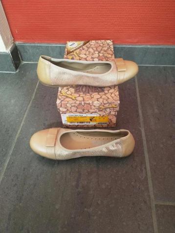 nieuwe ballerina's beschikbaar voor biedingen