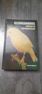 Boek met 605 pagina's Kleurkanaries kweken en tentoonstellen, Comme neuf, Enlèvement ou Envoi, Oiseaux