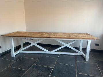 Riviera Maison Chateau Chaussigny - Eettafel beschikbaar voor biedingen