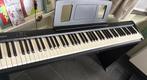 Digitale piano Roland FP-10 met onderstel en pedaal, Muziek en Instrumenten, Ophalen, Zwart, Digitaal, Zo goed als nieuw