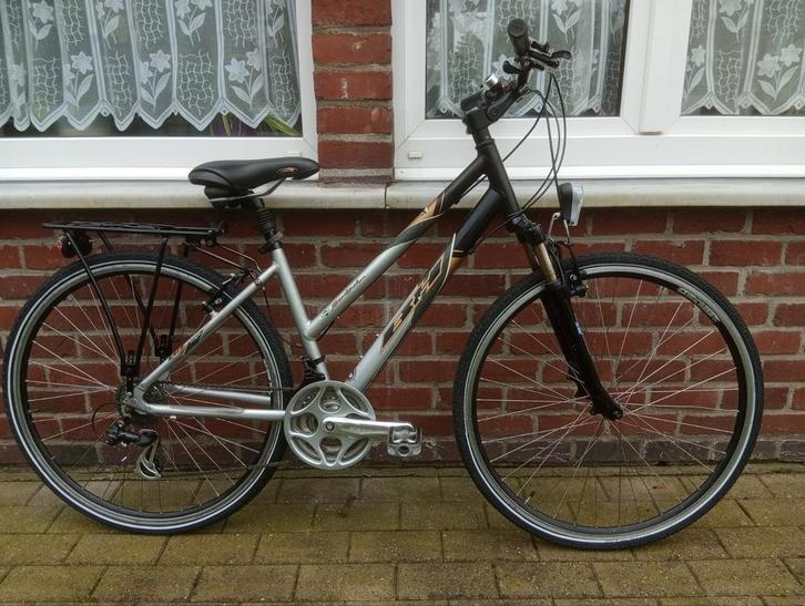 Vélo 24 vitesses en aluminium pour femmes en très bon état, Vélos & Vélomoteurs, Vélos | Femmes | Vélos maman, Utilisé, Autres marques