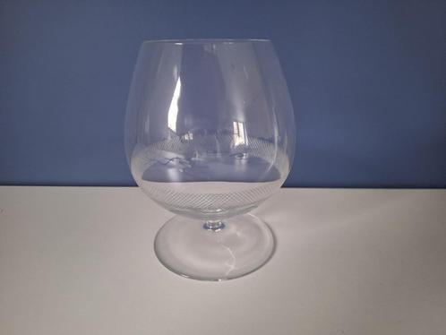 12 verres vin rouge / verres cognac, Huis en Inrichting, Keuken | Servies, Zo goed als nieuw, Glas of Glazen, Glas, Ophalen