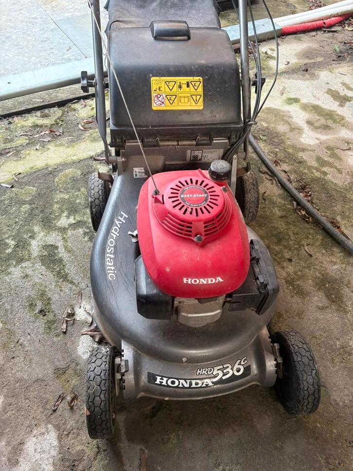 Grasmachine voor zwaardere werk, Jardin & Terrasse, Tondeuses à gazon, Utilisé, Tondeuses à gazon à essence, 50 cm ou plus, Sac de ramassage