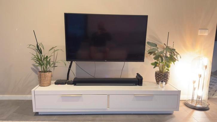 XOOON TV-meubel 190 cm – modern wit, Maison & Meubles, Armoires | Mobilier de télévision, Comme neuf, Enlèvement