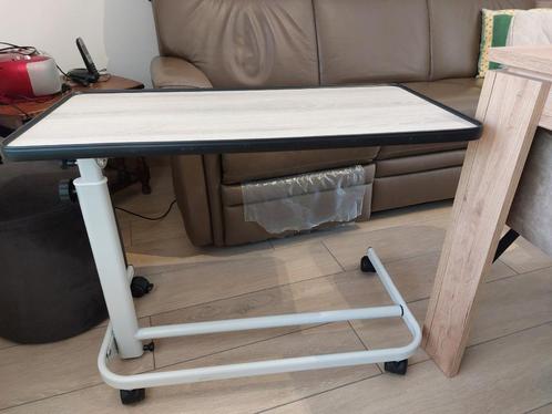 TABLE LIT AJUSTABLE, Diversen, Verpleegmiddelen, Zo goed als nieuw, Ophalen