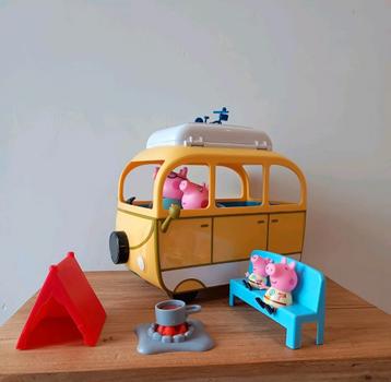 Peppa Pig campervan tent en 4 figuren  beschikbaar voor biedingen