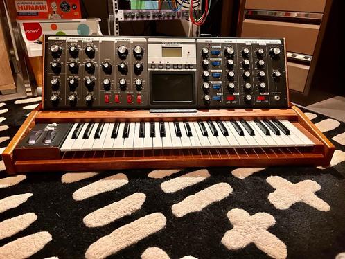 Moog Minimoog Voyager Performer-editie, Audio, Tv en Foto, Professionele apparaten, Zo goed als nieuw, Ophalen