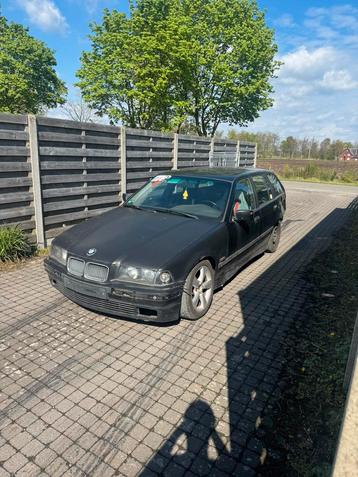 Bmw e36 320 touring  beschikbaar voor biedingen