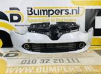 BUMPER Renault Clio 4  MK4 2012-2016 VOORBUMPER 2-F2-7103z, Gebruikt, Ophalen of Verzenden, Bumper, Voor
