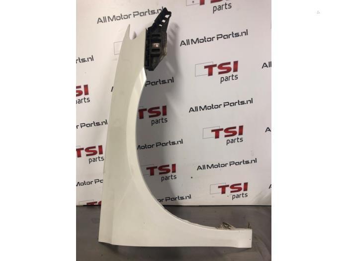 Scherm rechts-voor van een Volkswagen Scirocco (LB9A), Auto-onderdelen, Carrosserie, Volkswagen, Gebruikt, 3 maanden garantie